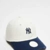 New Era NY Yankees 9twenty Cap With Contrast Navy Peak In Off White For Unisex