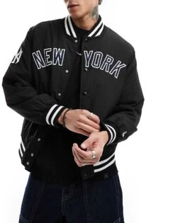 New Era NY Yankees Logo Varsity Style Bomber Jacket In Black For Men