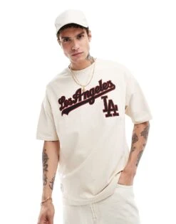 New Era LA Dodgers Contrast Logo T-shirt In Cream For Men