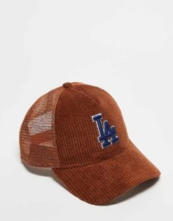 New Era LA Dodgers Cord Trucker In Brown For Unisex