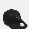 New Era NY Yankees 9forty Metallic Logo Cap In Black For Unisex