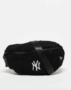 New Era NY Yankees Borg Mini Waist Bag In Black For Men