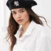 New Era NY Yankees Knitted Beret In Black For Men